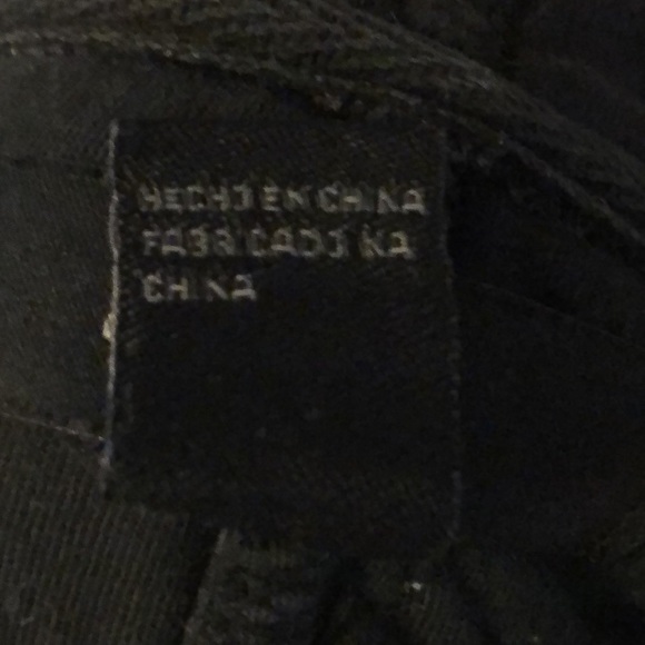 Forever21 quilted boxy zip-up hoodie jacket in washed black - Picture 13 of 13